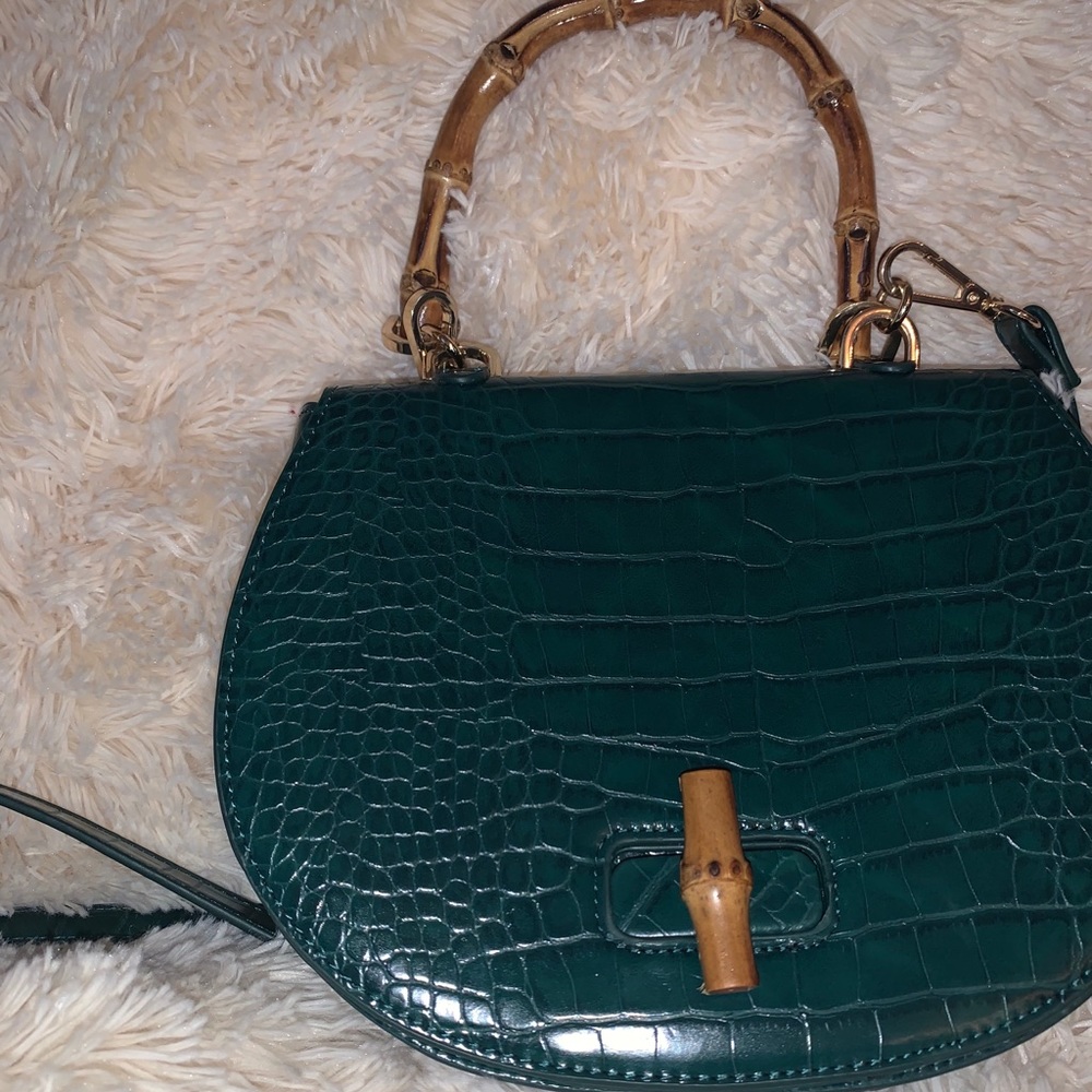 Forever 21 hunter green crocodile bag - Picture 3 of 6